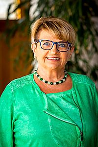 Frau Krystyna Ecke
